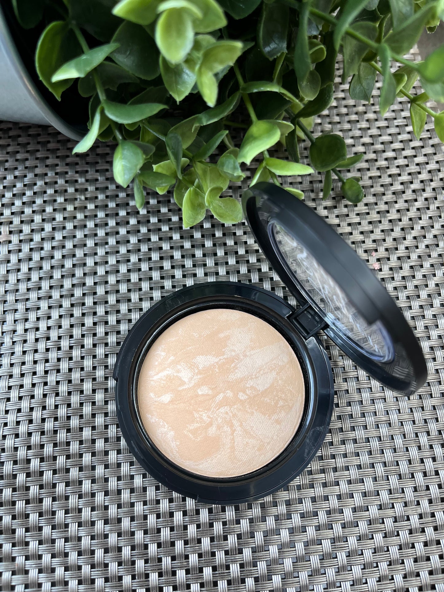 Mineral Powder Foundation  - Simple Beige